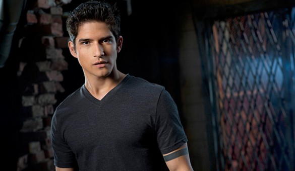 tyler-posey-teen-wolf-season-3-585x340